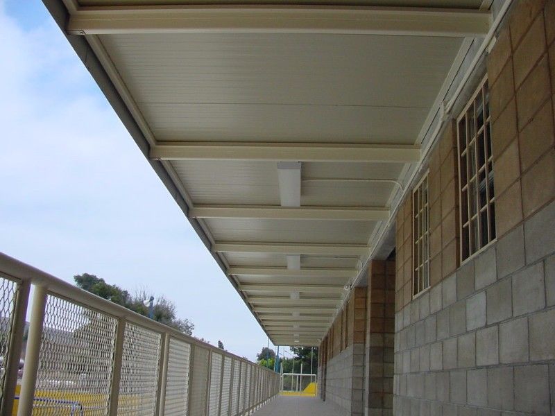 Cubierta tipo Toldo con Módulos de Multipanel.​